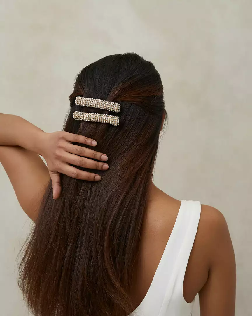 Loeffler Randall Yedda Gold Diamanté Hair Clip 5 Loeffler Randall Yedda Gold Diamanté Hair Clip